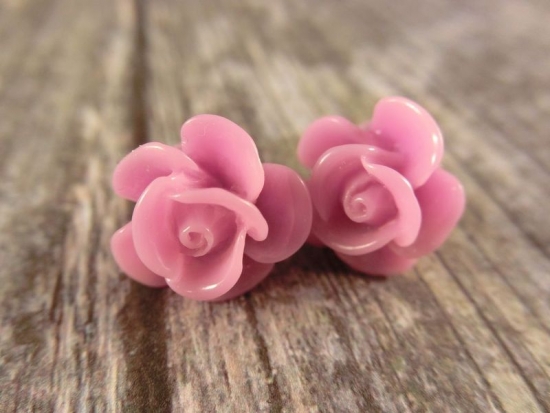 lila Rose Ohrstecker Blume Blüte